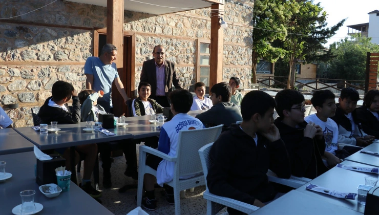 Gazipaşa’da Şampiyonluk Coşkusu: Başkan Yılmaz Başarılı Sporcularla Buluştu - Mega TV Alanya haber 2026 05 08T102727.813 - Mega TV