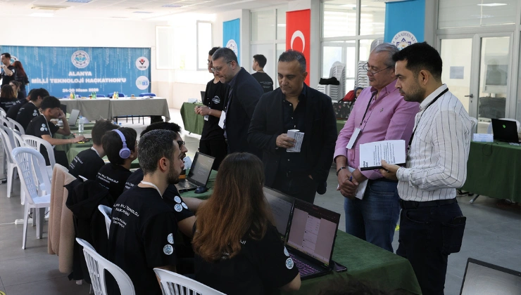 ALKÜ’de Milli Teknoloji Hackathonu Heyecanı: Genç Yazılımcılar Geleceği Kodladı - Mega TV Alanya haber 2026 05 08T175431.608 - Mega TV
