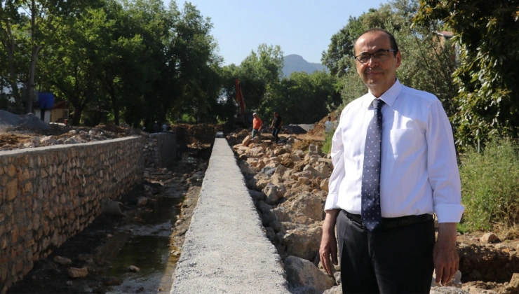 Gazipaşa’da Taşkın Riskine Karşı Dev Adım: Ulu Hendek Deresi’nde İkinci Etap Başladı - Mega TV Alanya haber 2026 05 14T181805.686 - Mega TV
