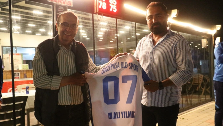 Gazipaşa Belediyespor’da BAL Heyecanı: Başkan Yılmaz’dan Futbolculara Moral Ziyareti - Mega TV Alanya haber 2026 05 16T112610.286 - Mega TV