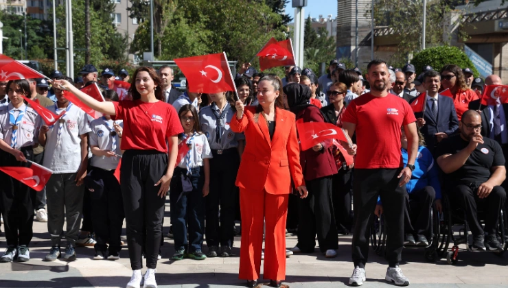 Antalya Büyükşehir Belediyesi’nde 19 Mayıs Töreni: Atatürk Anıtı’na Çelenk Sunuldu - Mega TV Alanya haber 2026 05 19T115535.317 - Mega TV