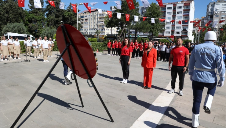 Antalya Büyükşehir Belediyesi’nde 19 Mayıs Töreni: Atatürk Anıtı’na Çelenk Sunuldu - Mega TV Alanya haber 2026 05 19T115542.226 - Mega TV