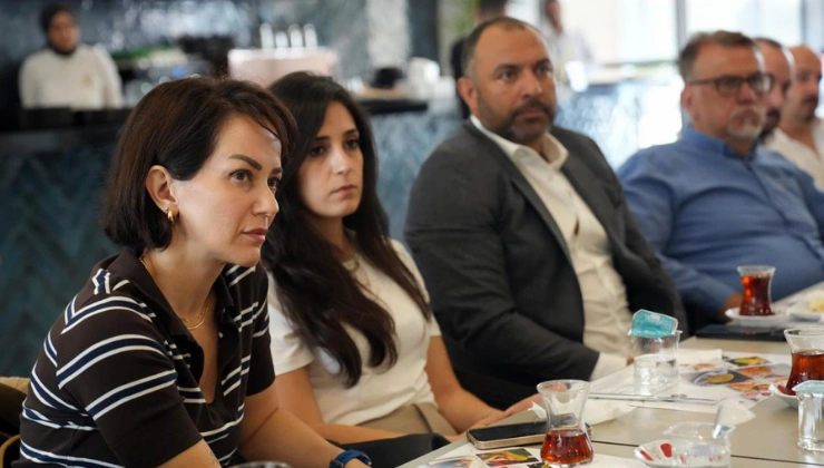 Alanya Turizmi İçin Kritik Zirve: Tur Operatörleri 2026 Sezonu İçin Bir Araya Geldi - Mega TV Alanya haber 2026 05 22T171720.323 - Mega TV