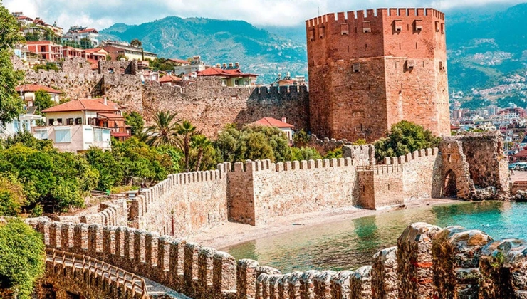 ALANYA’DA BAYRAM TATİLİNİN GÖZDESİ OLACAK ROTALAR: DENİZ, TARİH VE DOĞA BİR ARADA - Mega TV Alanya haber 2026 05 26T113924.844 - Mega TV