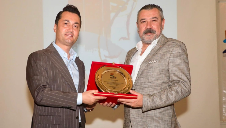 Turizm Sektörü Alanya’da Buluştu: Sezon ve Yeni Stratejiler Değerlendirildi - Mega TV Alanya haber 2026 06 04T165443.318 - Mega TV