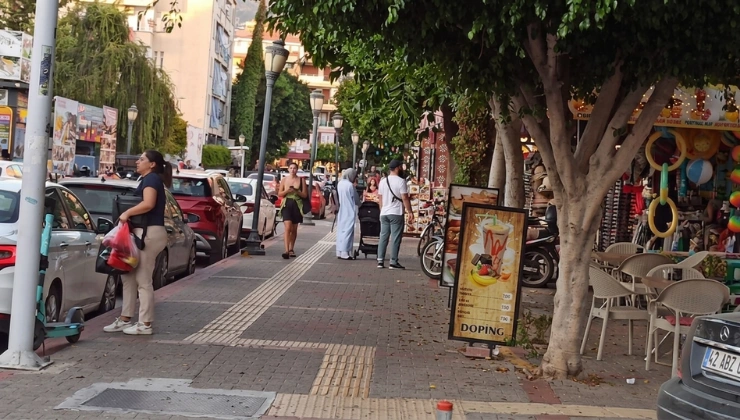 Bu Kaldırımlar Kimin? Alanya’da Bitmeyen İşgal Tartışması - Mega TV Alanya haber 2026 06 18T112403.012 - Mega TV