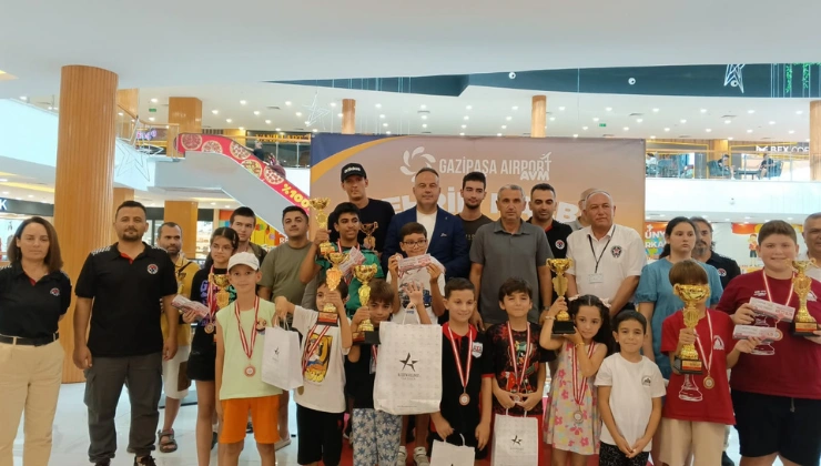 Gazipaşa'da Satranç Heyecanı: Şampiyonlar Belli Oldu - Mega TV Alanya haber 37 1 - Mega TV