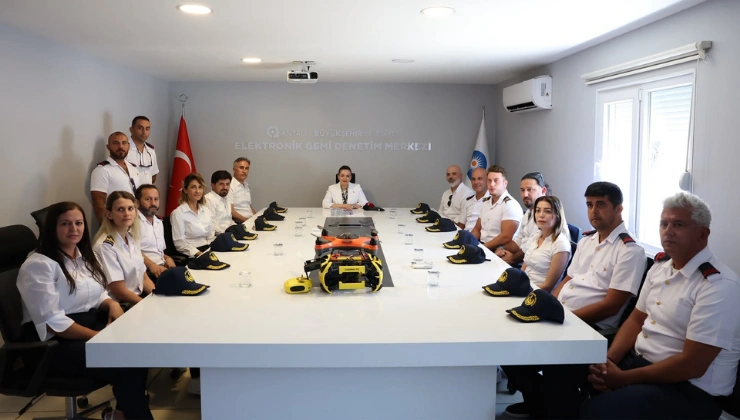 Büşra Özdemir Denizcilerle Buluştu: Denizler En Büyük Hazinemiz - Mega TV Alanya haber 56 - Mega TV