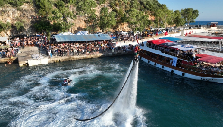 Antalya'da Denizcilik ve Kabotaj Bayramı'na Renkli Kutlama - Mega TV Alanya haber 62 1 - Mega TV