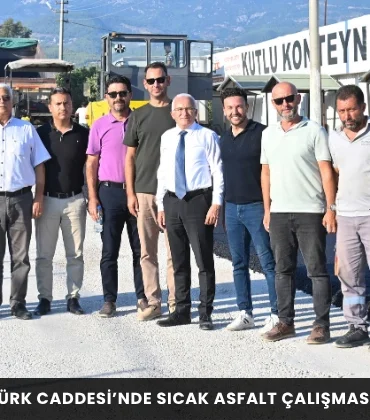 Kumluca Atatürk Caddesi’nde sıcak asfalt çalışması tamamlandı