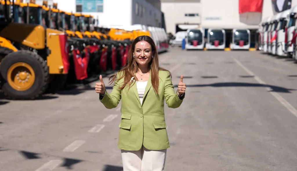 Buyuksehir Belediyesi arac filosunu oz kaynaklariyla guclendiriyor 2 - Mega TV