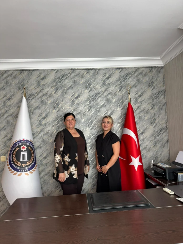 AK Parti Alanya Kadın Kolları’ndan gazilere vefa ziyareti - Mega TV WhatsApp Image 2026 09 19 at 19.56.58 - Mega TV
