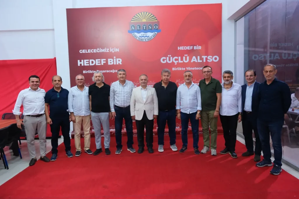 Geçmiş dönem yol arkadaşlarından Mustafa Tuna’ya destek - Mega TV Geçmiş dönem yol arkadaşlarından Mustafa Tuna’ya destek