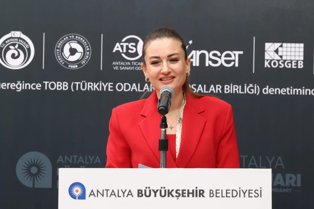 16. Antalya Kitap Fuarı kapılarını açtı - Mega TV 16. Antalya Kitap Fuarı kapılarını açtı