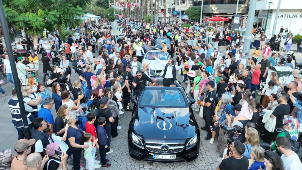 63. Altın Portakal Film Festivali başlıyor: Sinemanın yıldızları Antalya’da buluşacak - Mega TV 63. Altin Portakal Film Festivali icin geri sayim basladi 5 - Mega TV