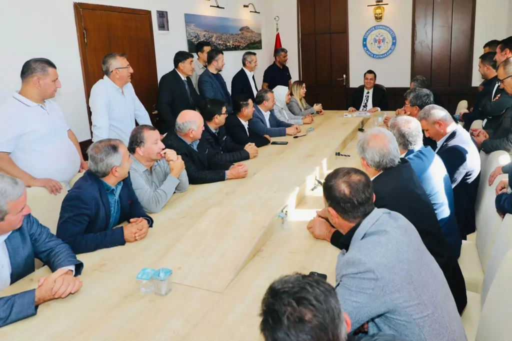 Alanya’da 19 Ekim Muhtarlar Günü törenle kutlandı - Mega TV 855845706 1116878237364215 3509025218597089065 n - Mega TV