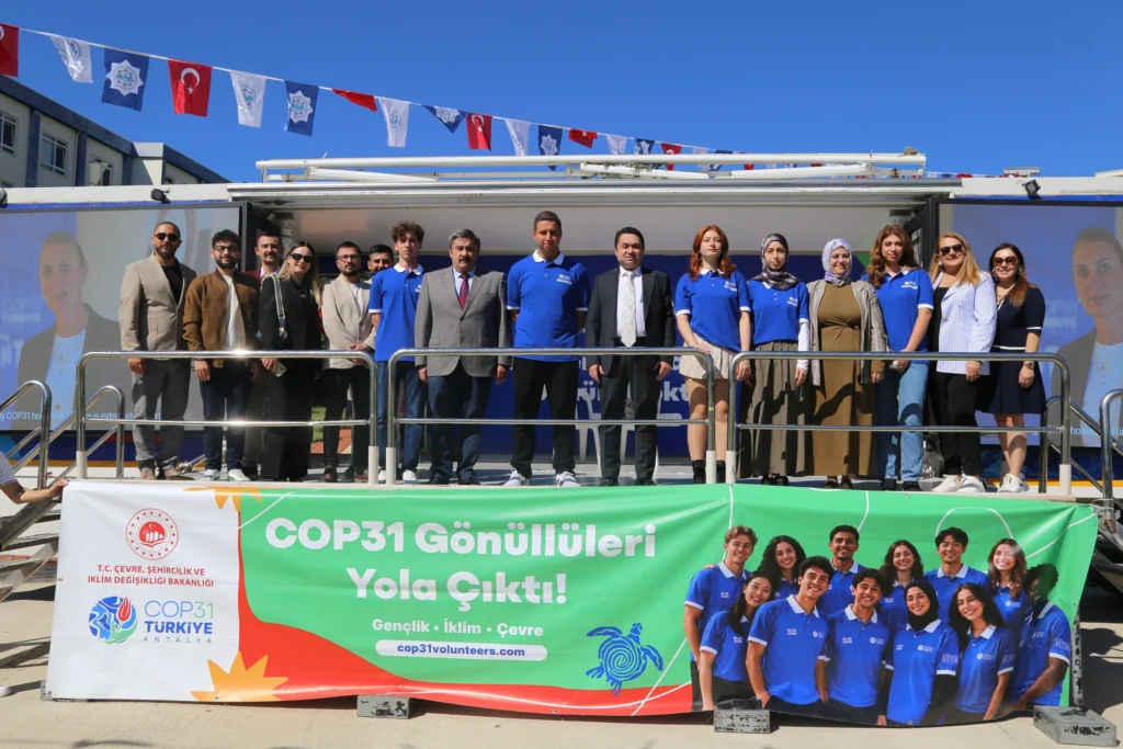 ALKÜ’de COP31 gönüllüleri seferberliğe hazır - Mega TV ALKUDE COP31 GONULLULERI SEFERBERLIGE HAZIR 10 - Mega TV