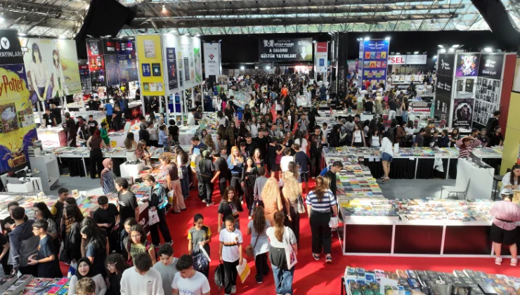Antalya Kitap Fuarı’nda binlerce okur buluştu - Mega TV Alanya haber 2026 10 10T151126.433 - Mega TV