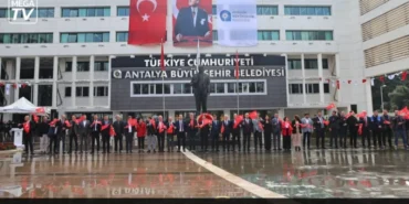 Antalya Büyükşehir Belediyesi’nde Cumhuriyet’in 103. yılı için tören düzenlendi