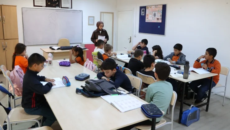Antalya’da 16 merkezde 685 ücretsiz kurs açıldı - Mega TV Alanya haber 5 5 - Mega TV