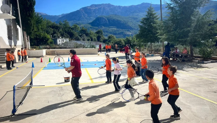 Gazipaşa’da öğrenciler spor branşlarıyla tanıştı - Mega TV Alanya haber 96 - Mega TV