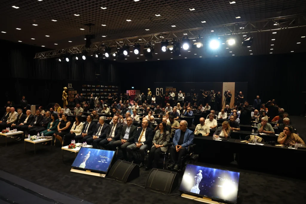 63. Antalya Altın Portakal Film Festivali “Daima” sloganıyla başlıyor - Mega TV Altin Portakal Basin Toplantisi 5 - Mega TV