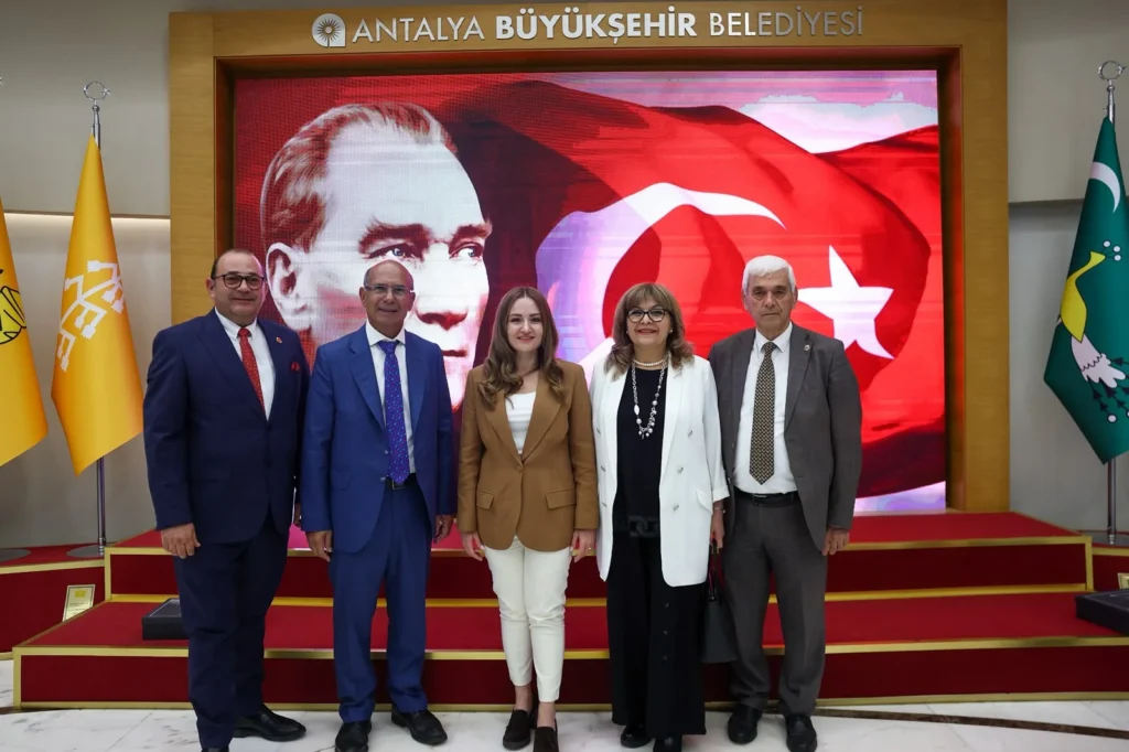 Baskan Vekili Ozdemir Muhtarlar Dernek Baskanlarini kabul etti 8 - Mega TV