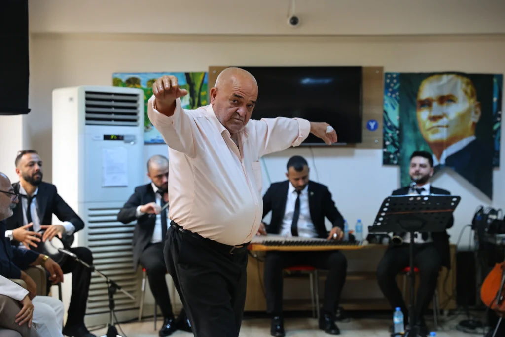 Halil Akyuz Huzurevinde Dunya Yaslilar Gunu kutlandi 8 - Mega TV