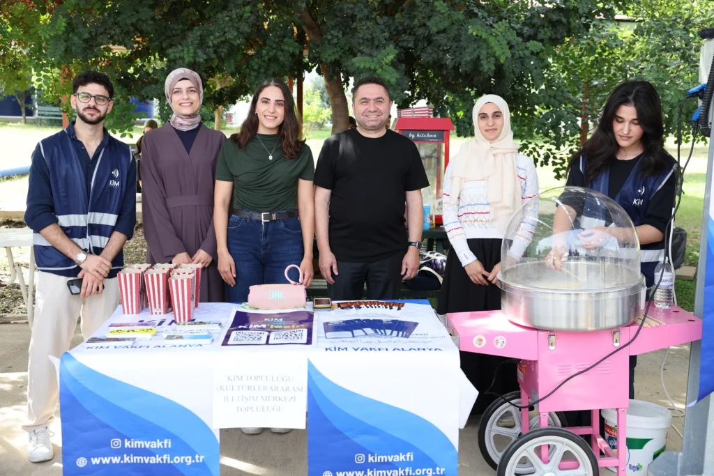 ALKÜ Hoş Geldin Şenliği coşkuyla geçti - Mega TV Hos Geldin Senligi 12 - Mega TV