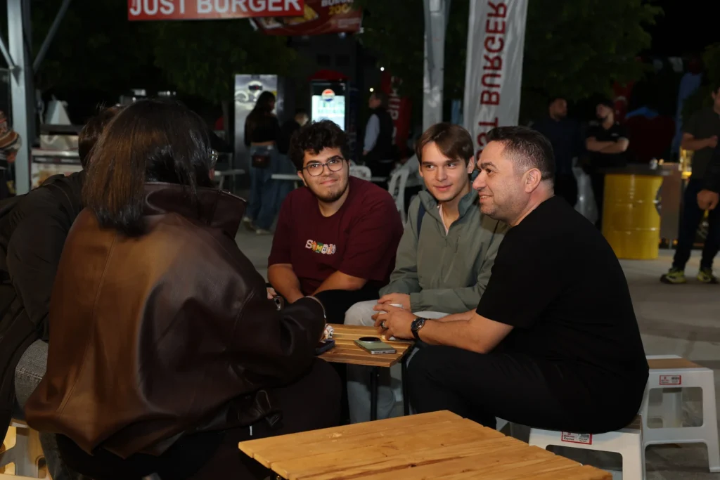 ALKÜ Hoş Geldin Şenliği coşkuyla geçti - Mega TV ALKÜ Hoş Geldin Şenliği coşkuyla geçti