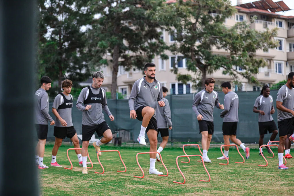 Corendon Alanyaspor’da Fenerbahçe mesaisi başladı - Mega TV Corendon Alanyaspor’da Fenerbahçe mesaisi başladı