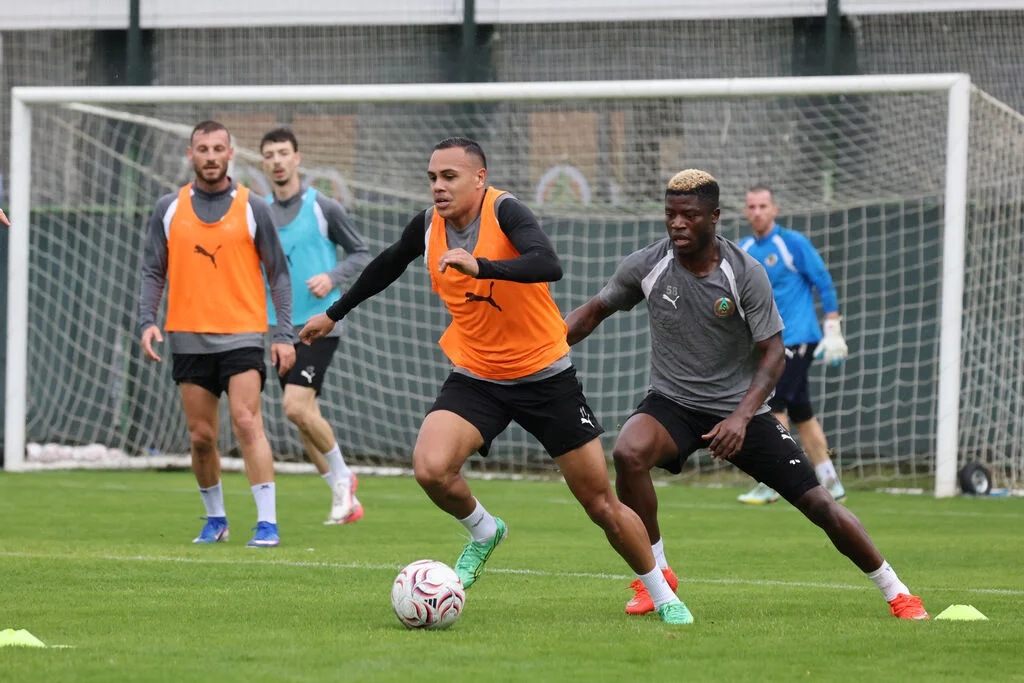 Corendon Alanyaspor, Gençlerbirliği maçı hazırlıklarına başladı - Mega TV Corendon Alanyaspor, Gençlerbirliği maçı hazırlıklarına başladı