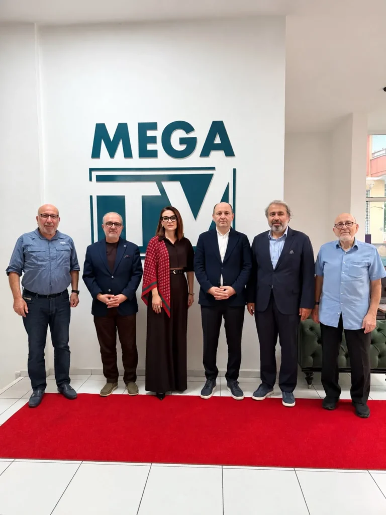 Antalya Vakıflar Bölge Müdürlüğü’nden Meral Çetiner’e ziyaret - Mega TV Antalya Vakıflar Bölge Müdürlüğü’nden Meral Çetiner’e ziyaret