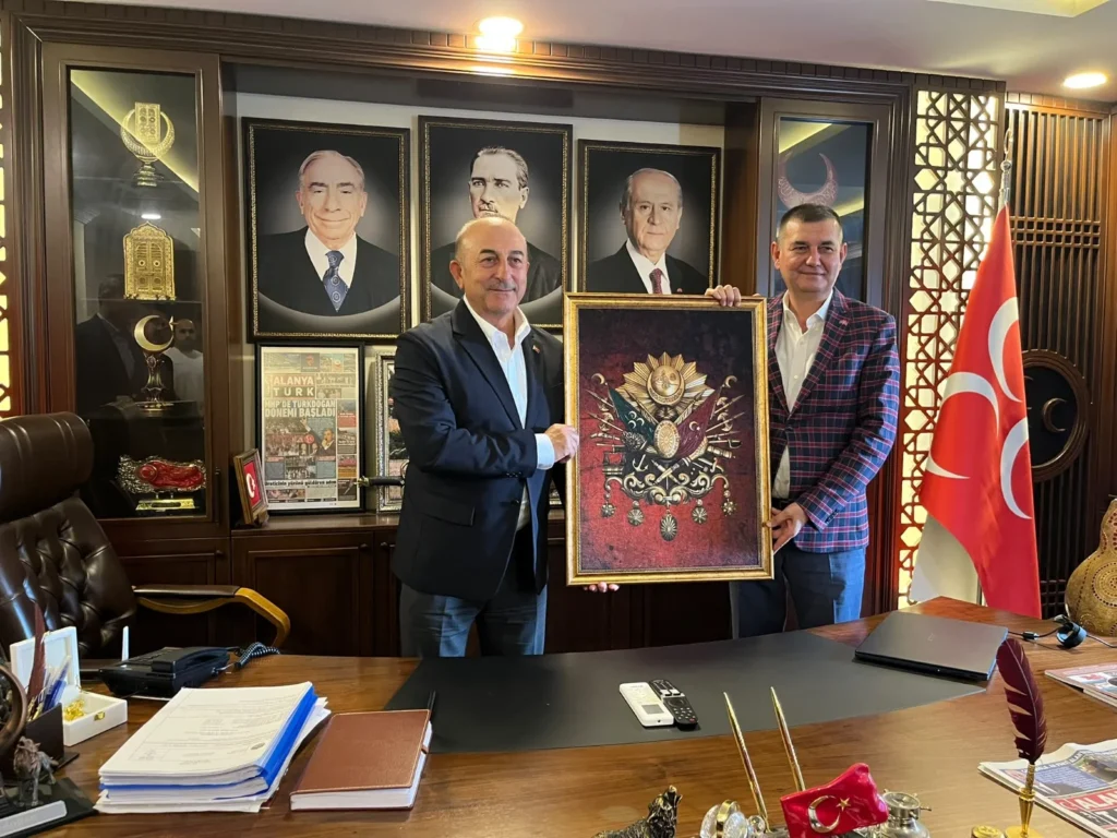Mevlüt Çavuşoğlu ve beraberindeki heyetten MHP Alanya’ya ziyaret - Mega TV WhatsApp Image 2026 10 12 at 18.14.56 3 - Mega TV