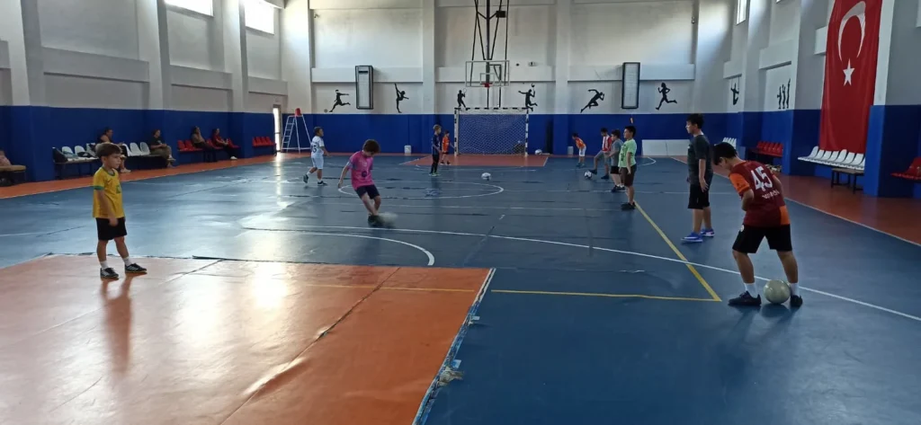 Gazipaşa’da GSB Spor Okulları’nda ücretsiz kurslar devam ediyor