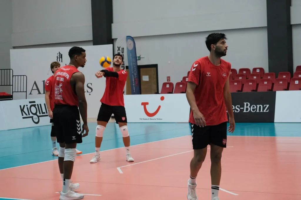 ON Hotels Alanya Belediyespor, İstanbul Gençlik Spor maçının hazırlıklarına başladı