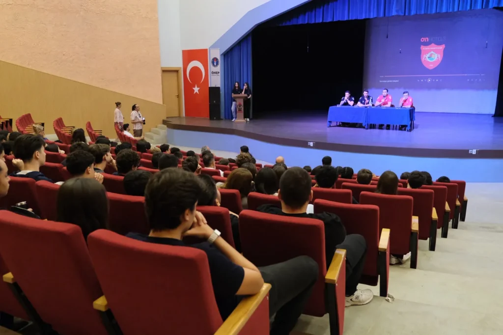 Alanya’nın Efeleri bu kez ÖHEP öğrencileriyle buluştu - Mega TV Alanya’nın Efeleri bu kez ÖHEP öğrencileriyle buluştu