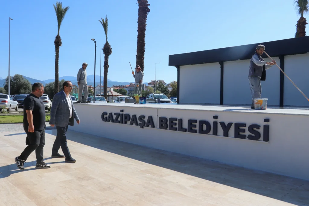 Gazipaşa Atatürk Parkı yenileniyor: Açılış için gün sayıyor