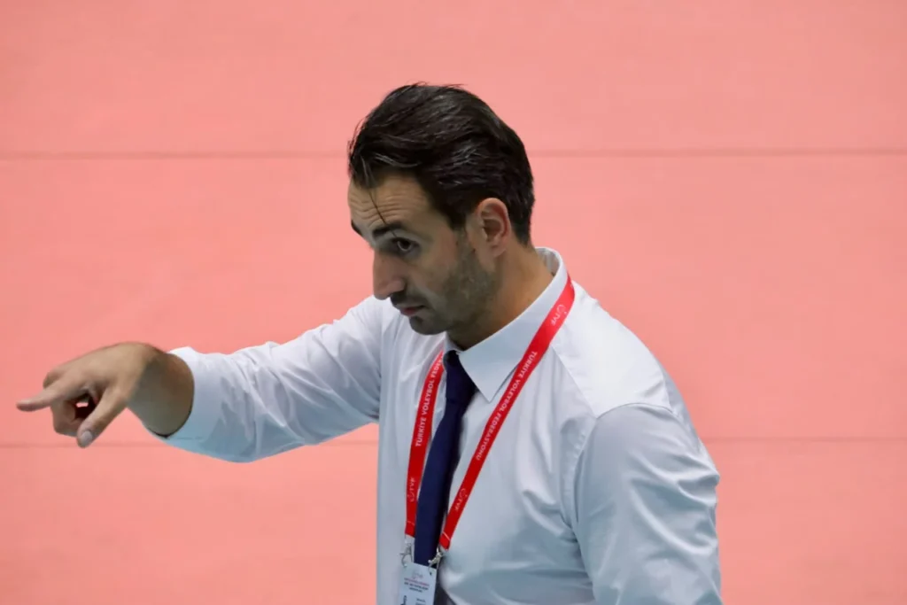 Serkan Oğuz: “Bu takımın daha söyleyecek çok sözü var” - Mega TV Serkan Oğuz: “Bu takımın daha söyleyecek çok sözü var”