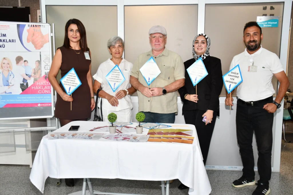Alanya EAH’de Hasta Hakları Günü kapsamında bilgilendirme yapıldı - Mega TV Alanya EAH’de Hasta Hakları Günü kapsamında bilgilendirme yapıldı